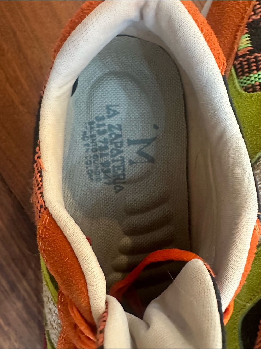Unique Hand Made Orange & Green Woven Sneakers de Colombia - Picture 4 of 5